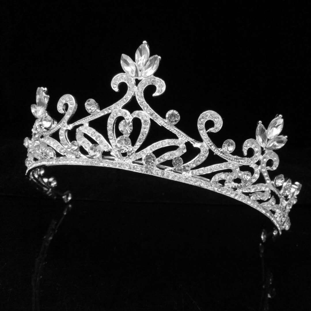 2020韩式新娘水晶锌合金白色皇冠发光高端合金结婚礼服发儿童皇冠