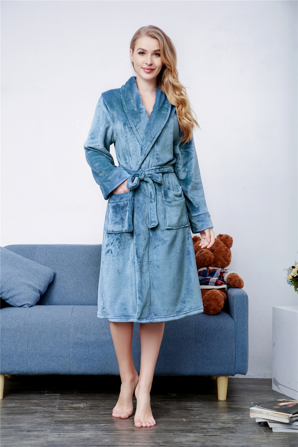 跨境秋冬加厚加长法兰绒纯色青果领翻领家居服珊瑚绒睡袍一件代发