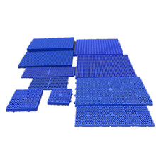 供应珠海仓库防潮垫板 网格塑胶小垫板 蓝色熟胶料防滑脚踏板