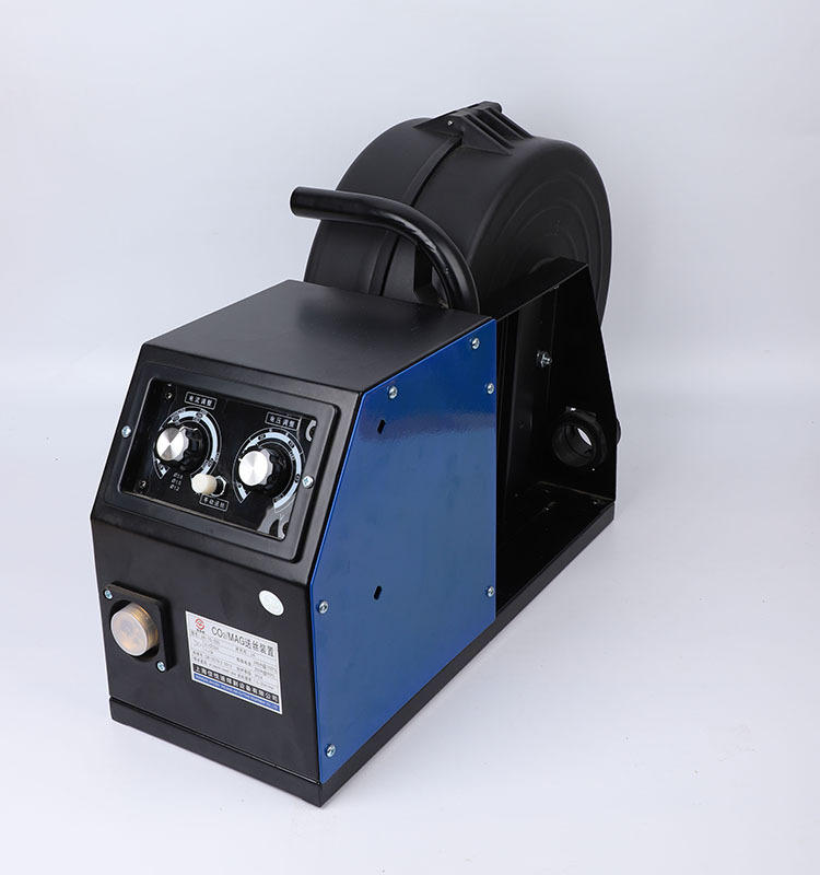 厂家直销封闭式500a双驱立式送丝机 奥太款  铝焊丝送丝装置