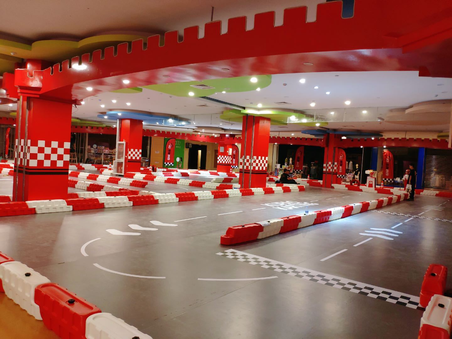 水马围栏 室内外游乐设施卡丁车俱乐部水马护栏户外赛道围挡