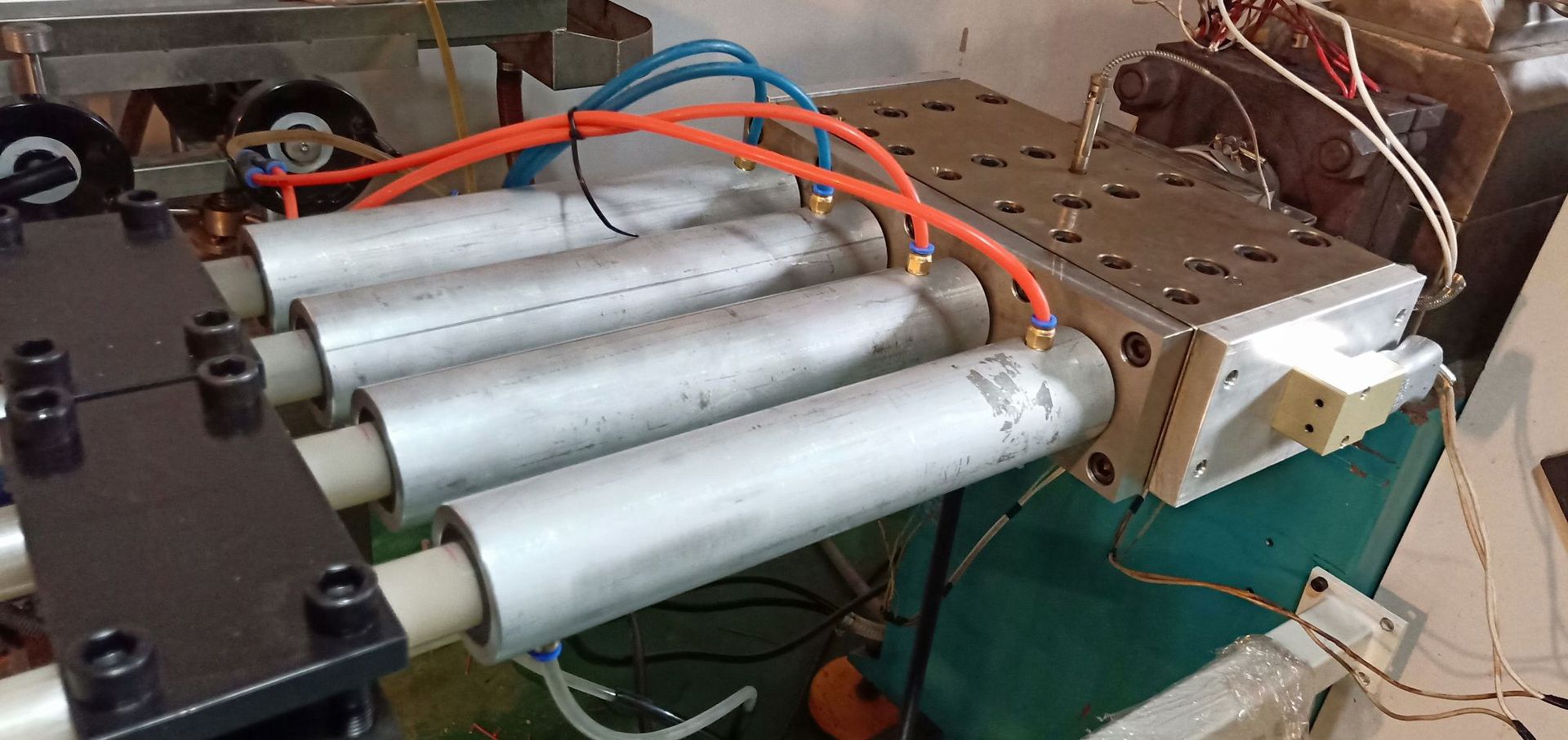 供应pvdf棒材挤出模具 一模四出 一模八出棒材挤出模具