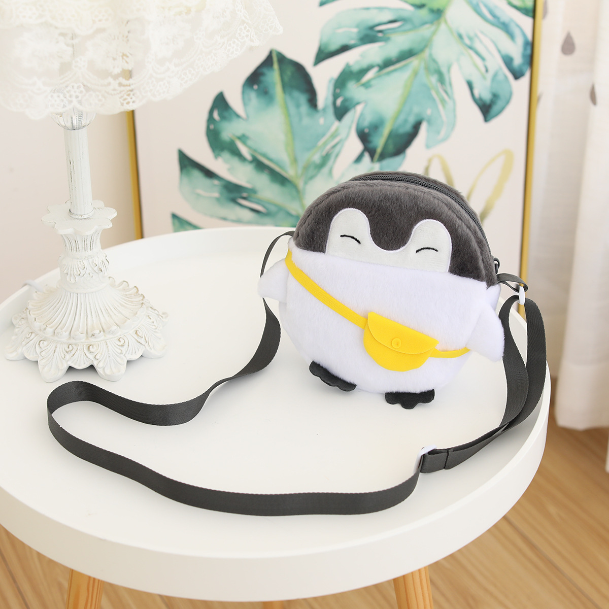 可爱卡通企鹅背小书包学生斜挎包女士包包