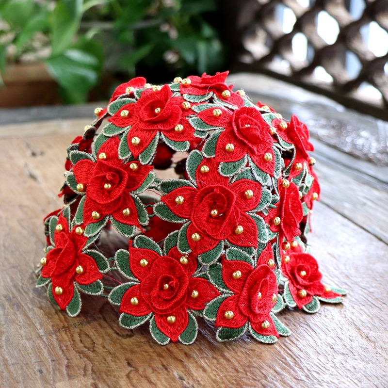 云南民族风手工订珠花朵帽民族风绣花帽棉麻配饰帽批发