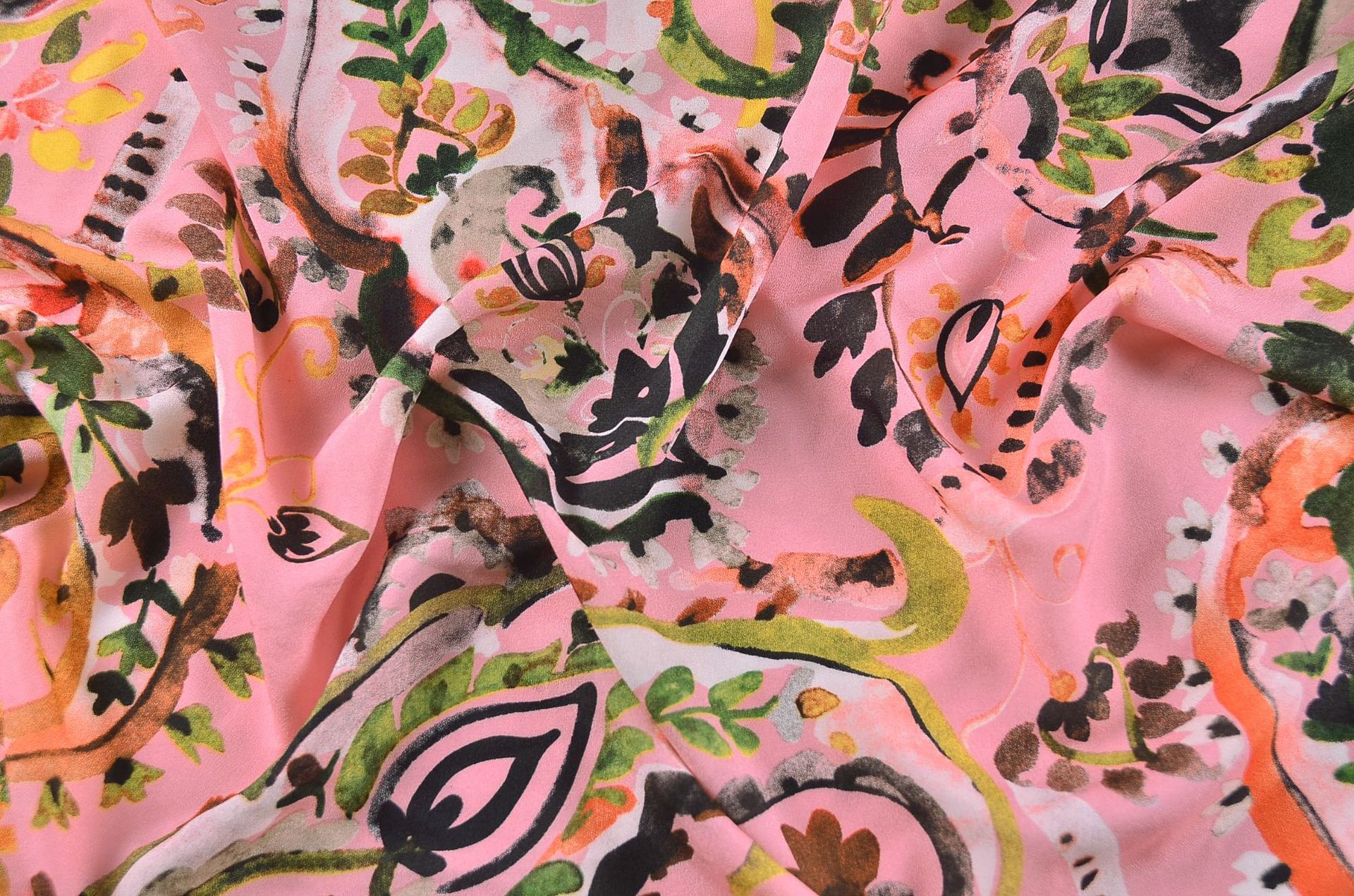 新款现货 全涤蚕丝绉腰果花印花布 民族凤春夏女装连