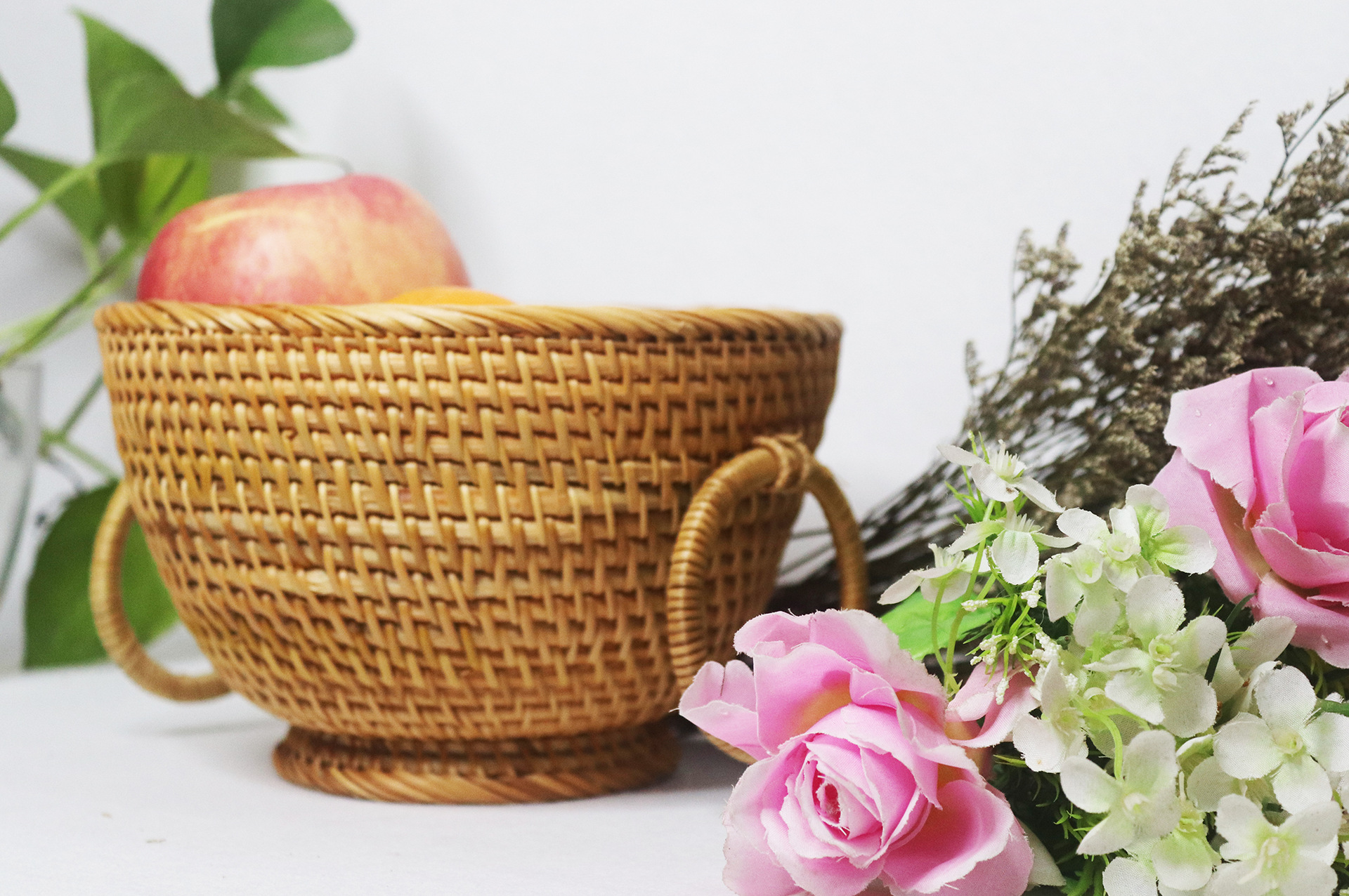 竹藤编织野餐篮菜篮子带盖户外创意手提篮食品收纳篮奖杯购物篮