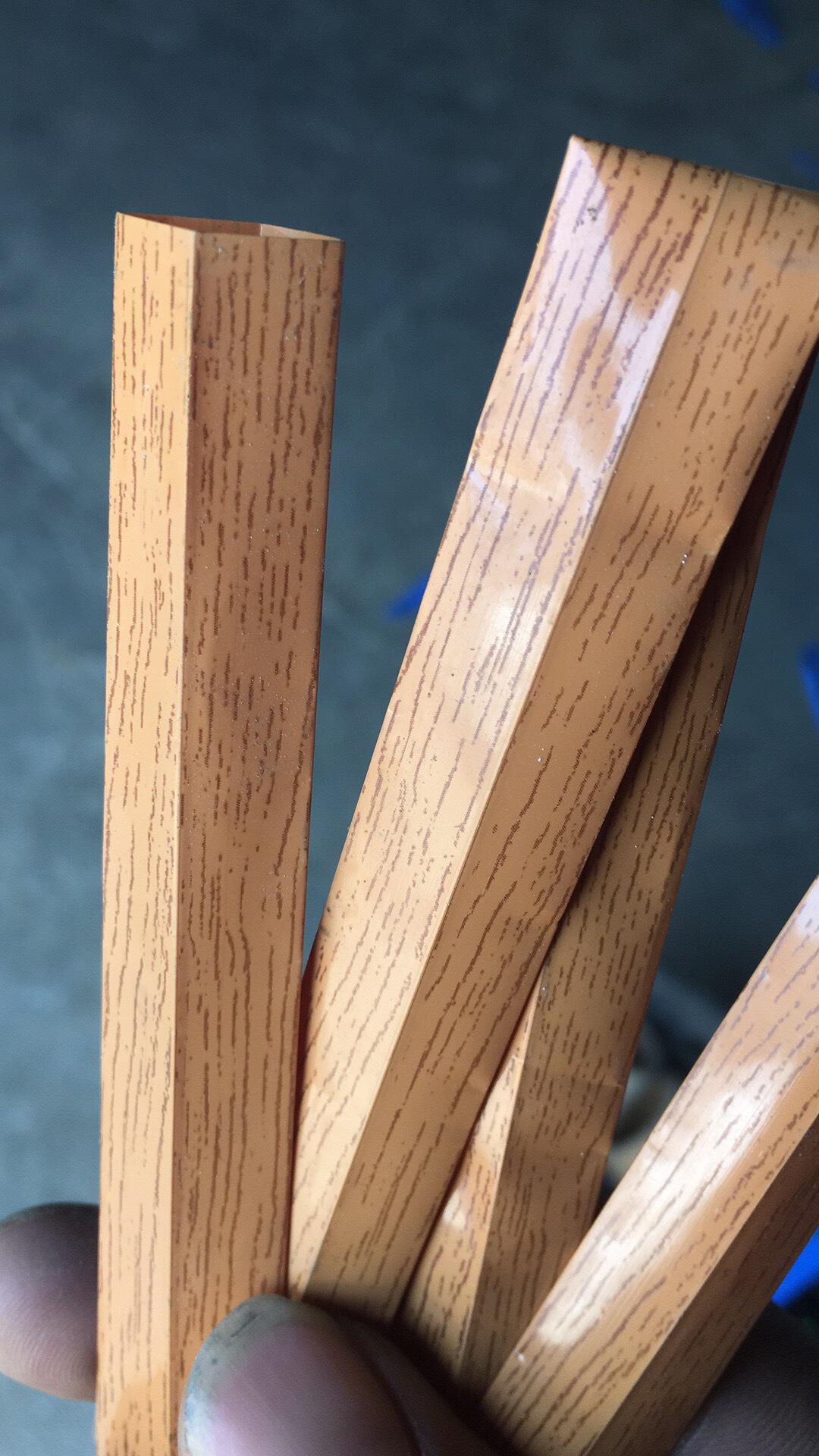 厂家直销pvc木纹热缩膜 木纹膜 紫檀磨砂膜仿黑胡桃色膜 静电膜