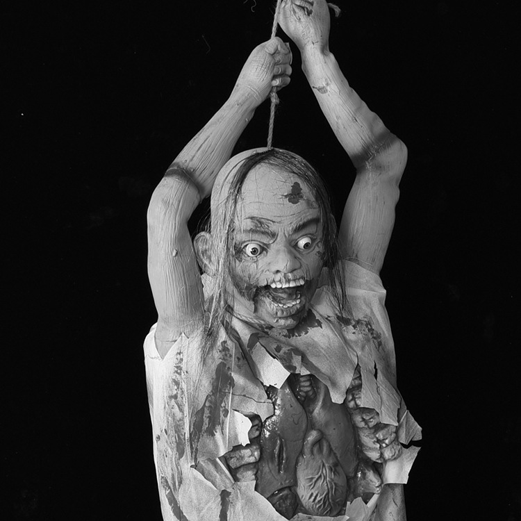 万圣节酒吧鬼屋装饰品密室惊悚恐具仿真漏肠男吊尸人头颅血头尸体