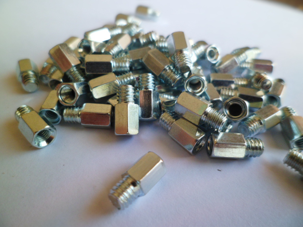 工厂直供m4x6 4内牙柱 m4六角螺柱 m4外牙转m3转接 六角螺柱 单头