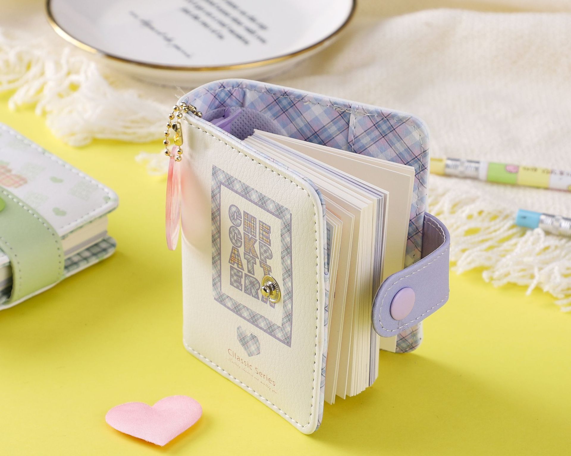 伊莎儿创意少女ins风卡通可爱三孔活页本学生日记彩页记事手账本