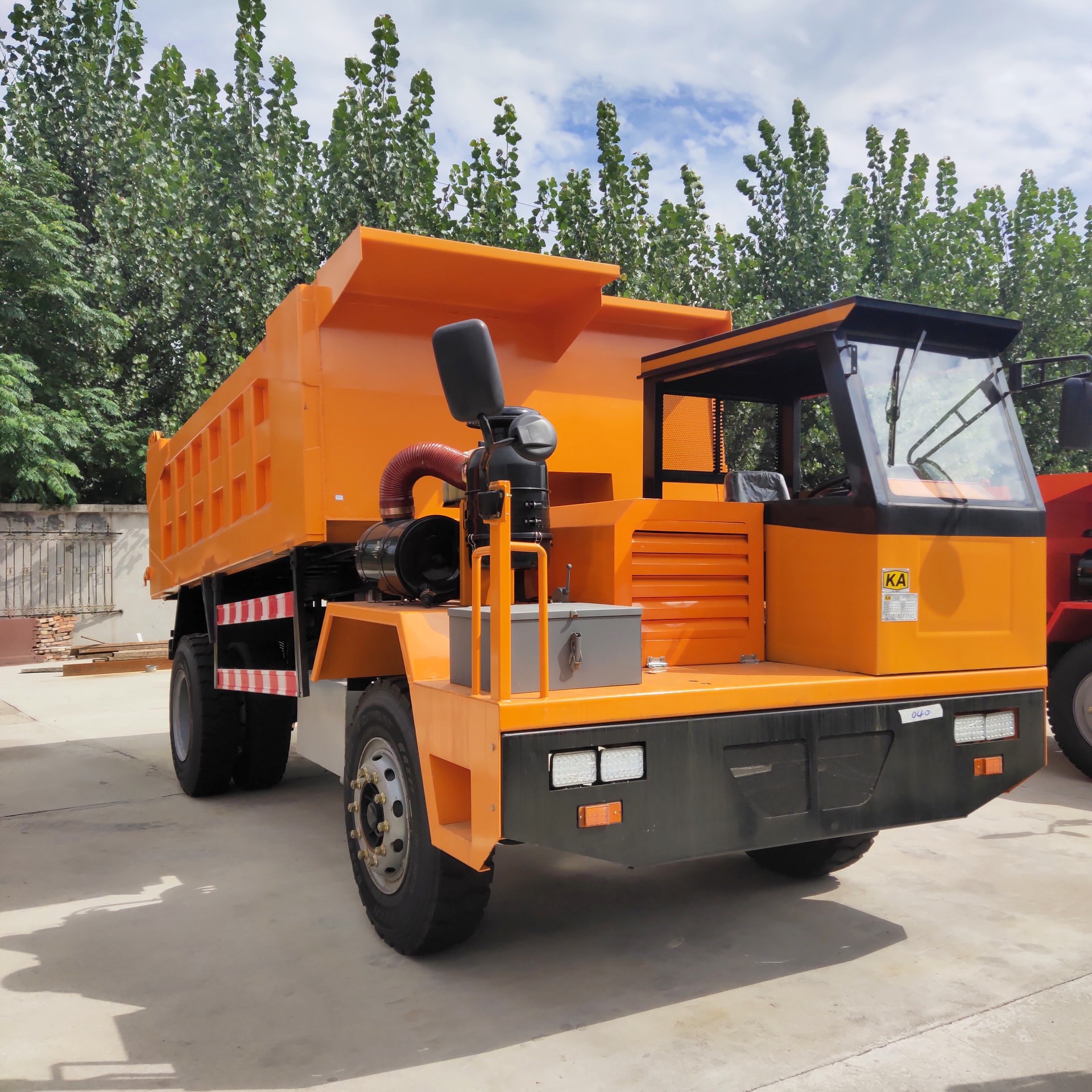 云南锡矿地下专用的出渣车生产基地 矿用运输车出渣车