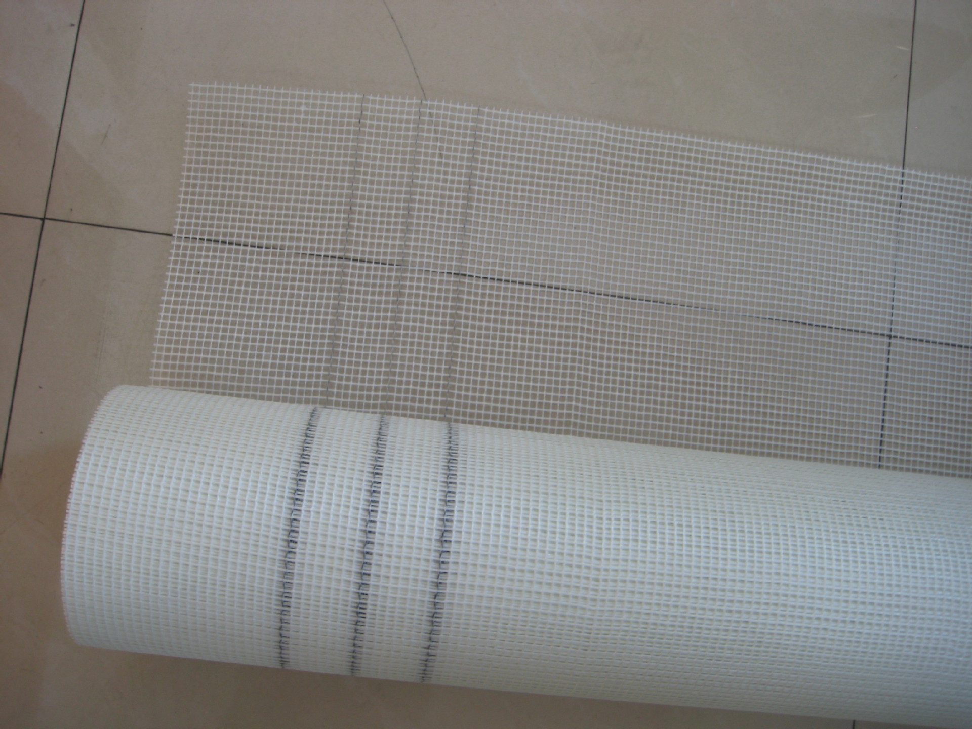 墙体耐碱网格布52-300