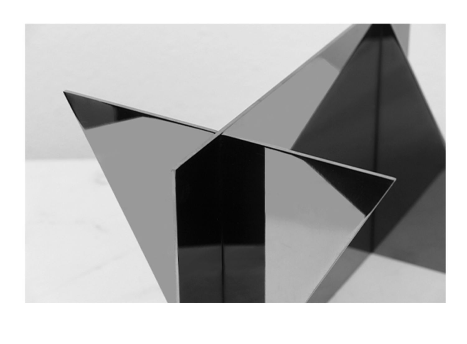 简约现代铁艺抽象创意立体几何造型摆件客厅样板间售楼处装饰品