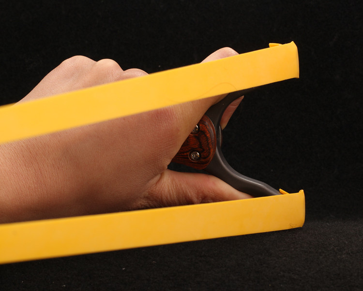 不锈钢折叠便携弹弓批发户外传统扁皮精准口袋扁皮科技木弹弓批发