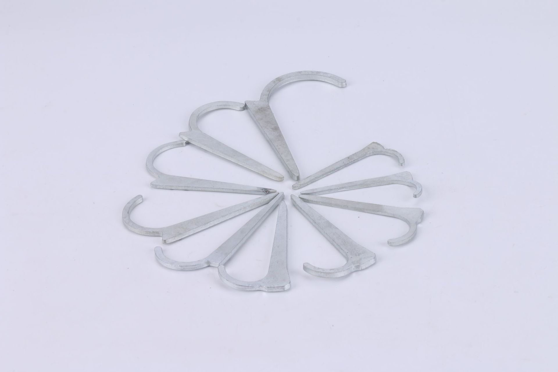 厂家供应ppr镀锌铁勾钉固定管卡 水管线管码金属扁钩钉管夹钉子