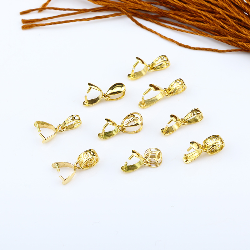 18k金牛鼻孔扣头吊坠玉扣头前后扣左右孔两面夹扣au750翡翠横孔扣