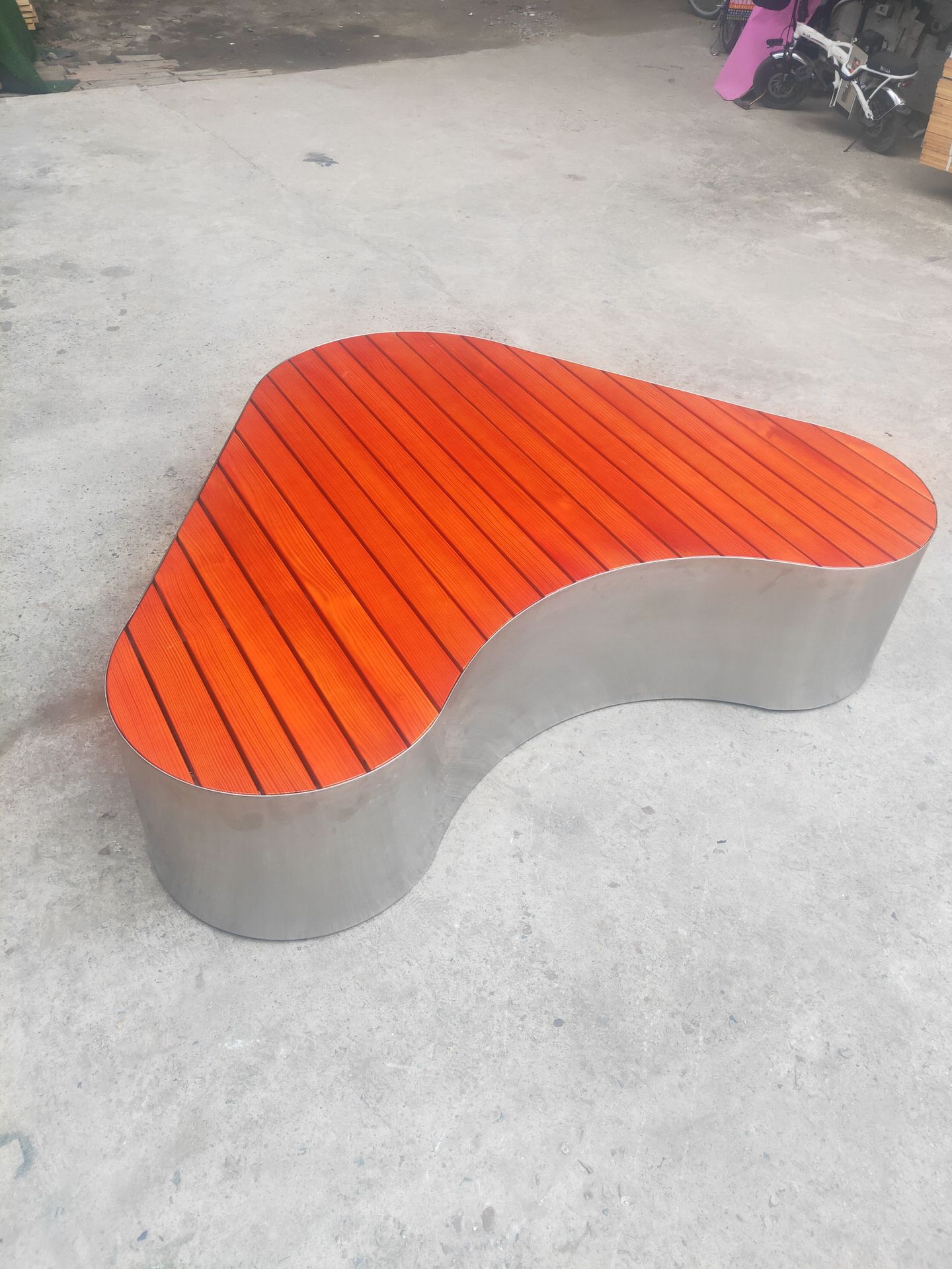 户外公园椅不锈钢长椅创意心形座椅休闲椅学校公园商场长条坐凳