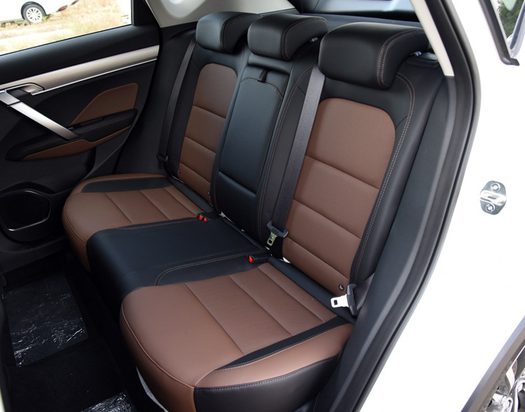 有吉利博瑞16款尊贵版吗_吉利全球鹰2012款车型_吉利小车型有哪几款