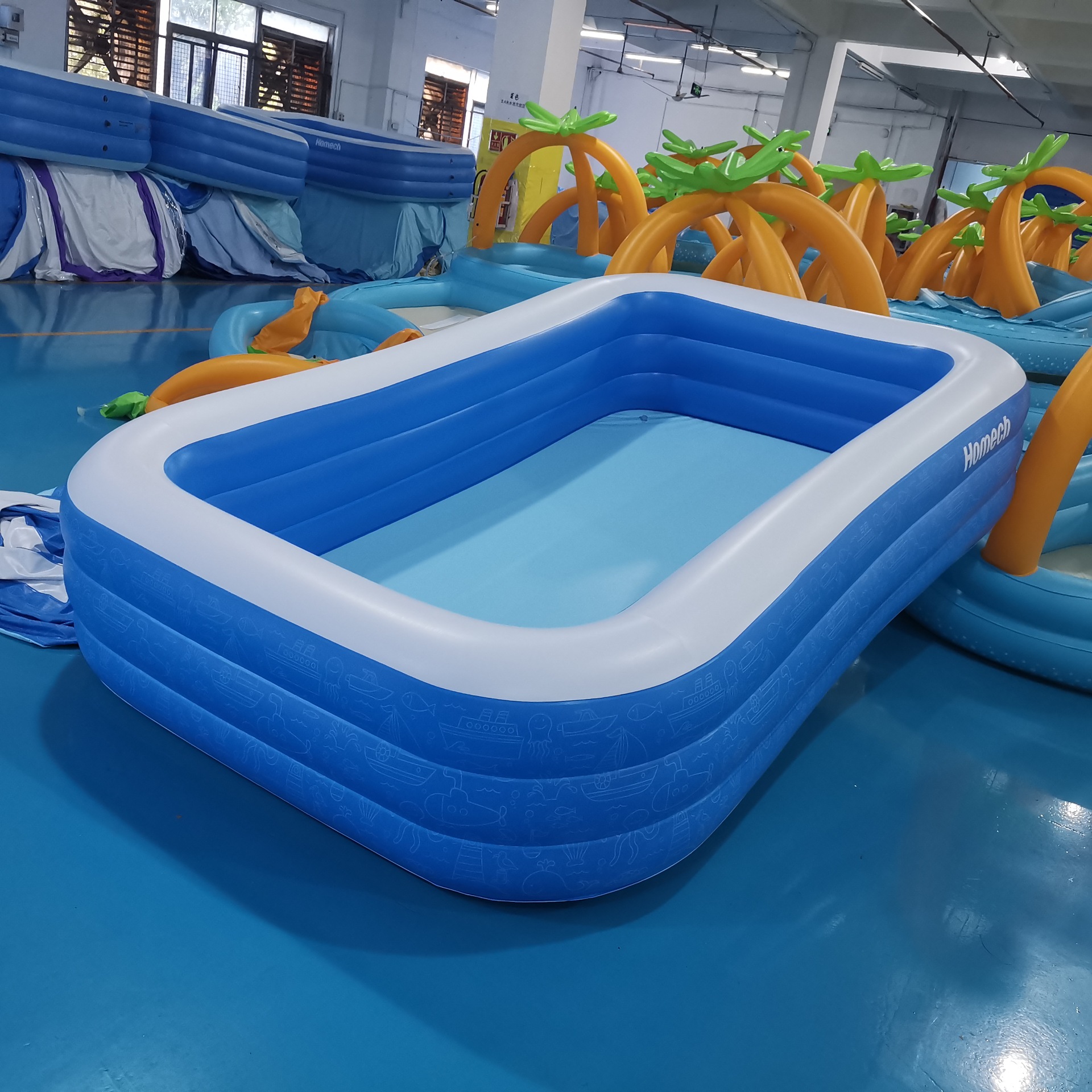 珠三角源头工厂定做pvc充气水池亚马逊热卖喷水池儿童滑梯戏水池