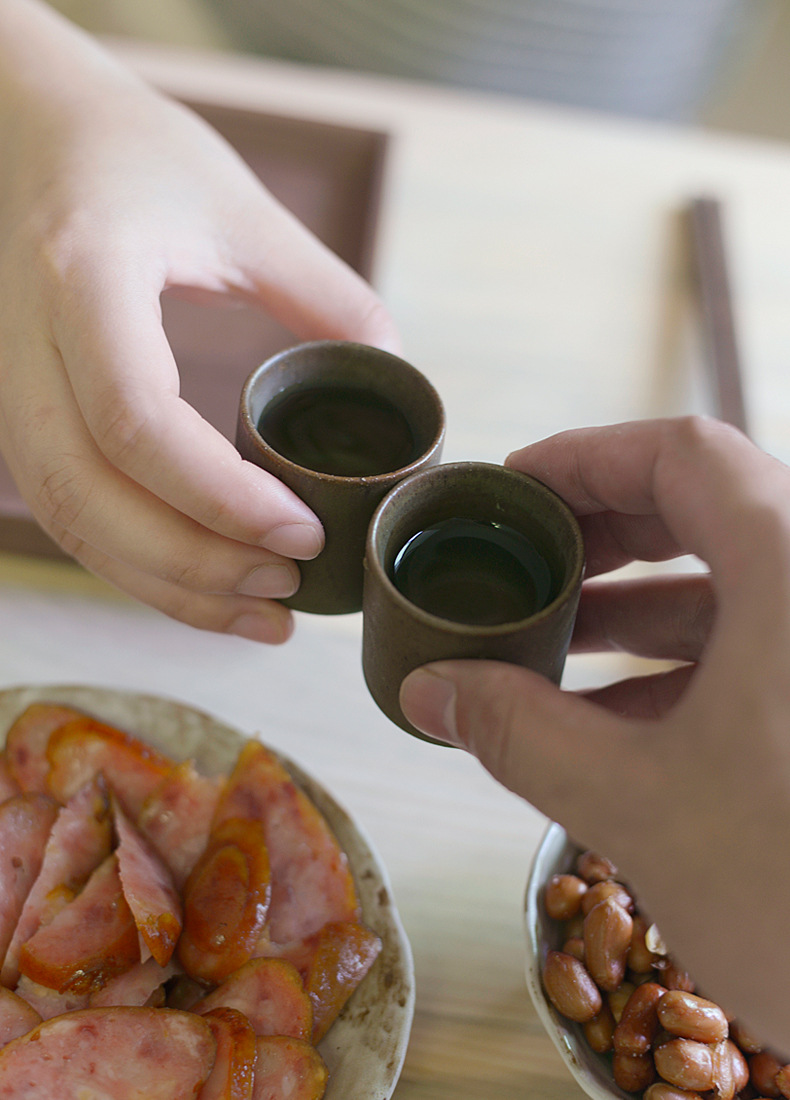 向美 白酒分酒器小酒杯套装家用 日式复古清酒倒酒器陶瓷个性创意