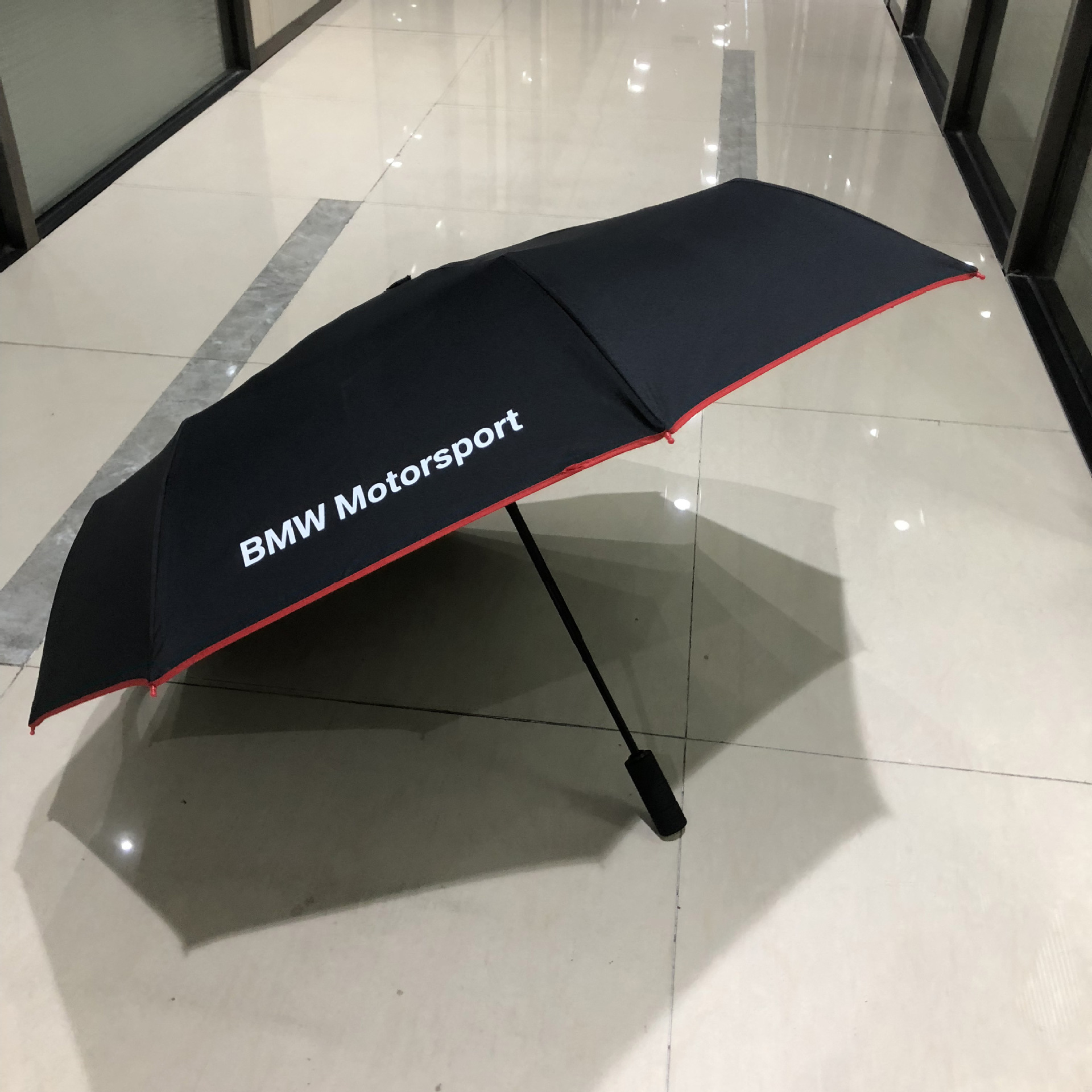 9成交1件广州添奇雨伞有限公司15年相似地摊儿童卡通动物耳朵3d造型