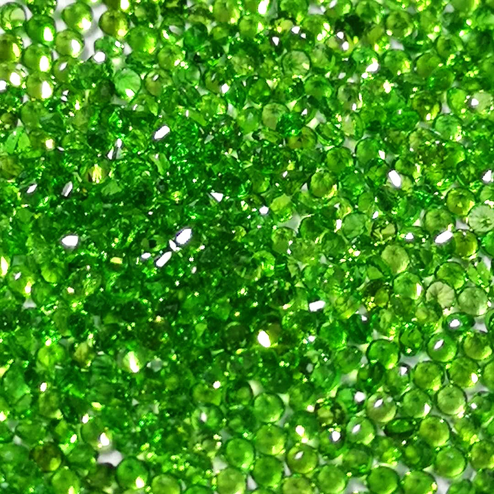 高品质天然绿色透辉石圆形切割戒面镶嵌祖母绿色彩宝裸石批发