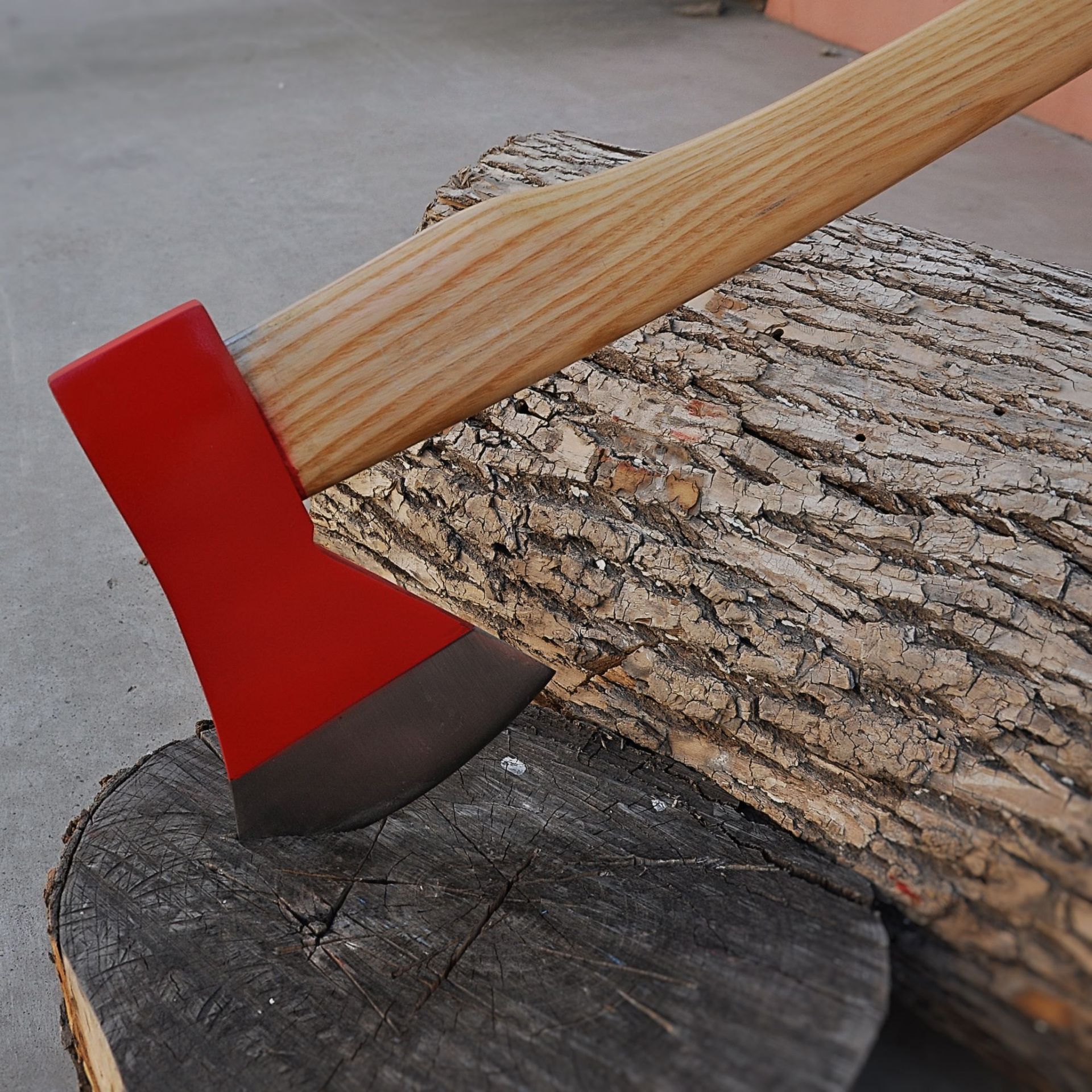 厂家直销a613木柄把斧45#钢锻打伐木斧 劈柴斧 消防斧 园林户外斧