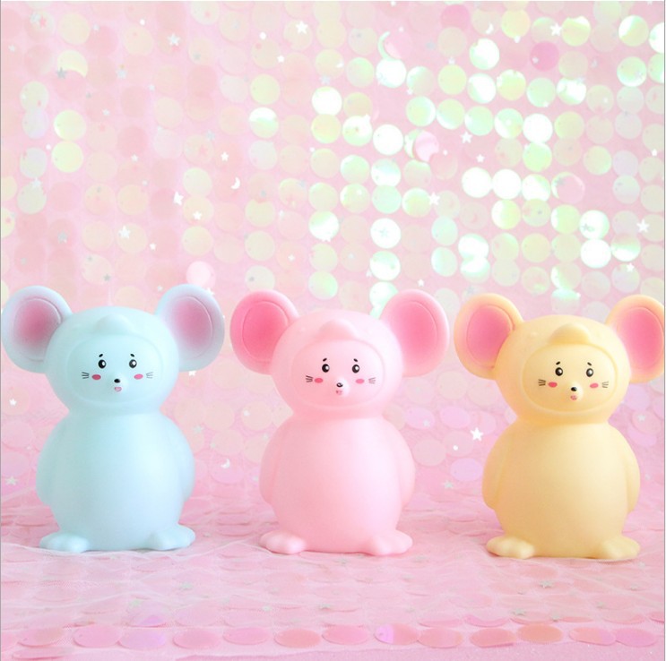 2020 New Lovely Bedroom Bedside Decorations LED Light Mouse Small Night Lamp Heart Mouse Luminous Toy