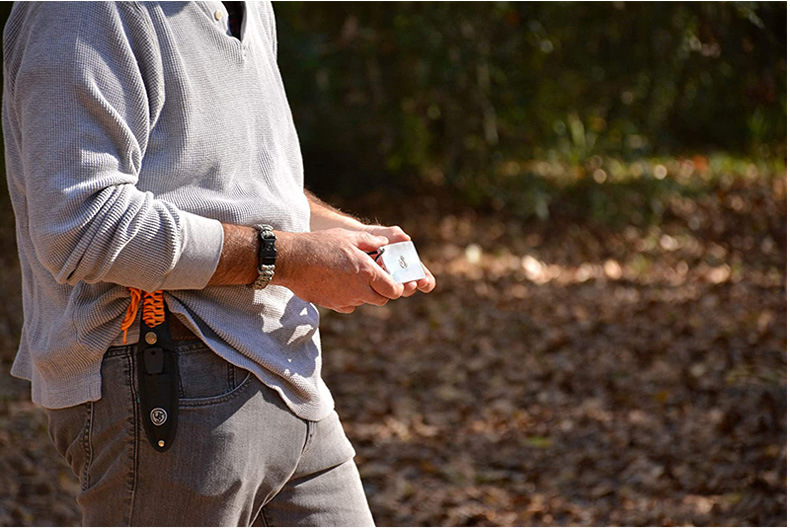 带夜光户外发信号用的反光镜反射镜信号镜sos荒野外求救求生工具