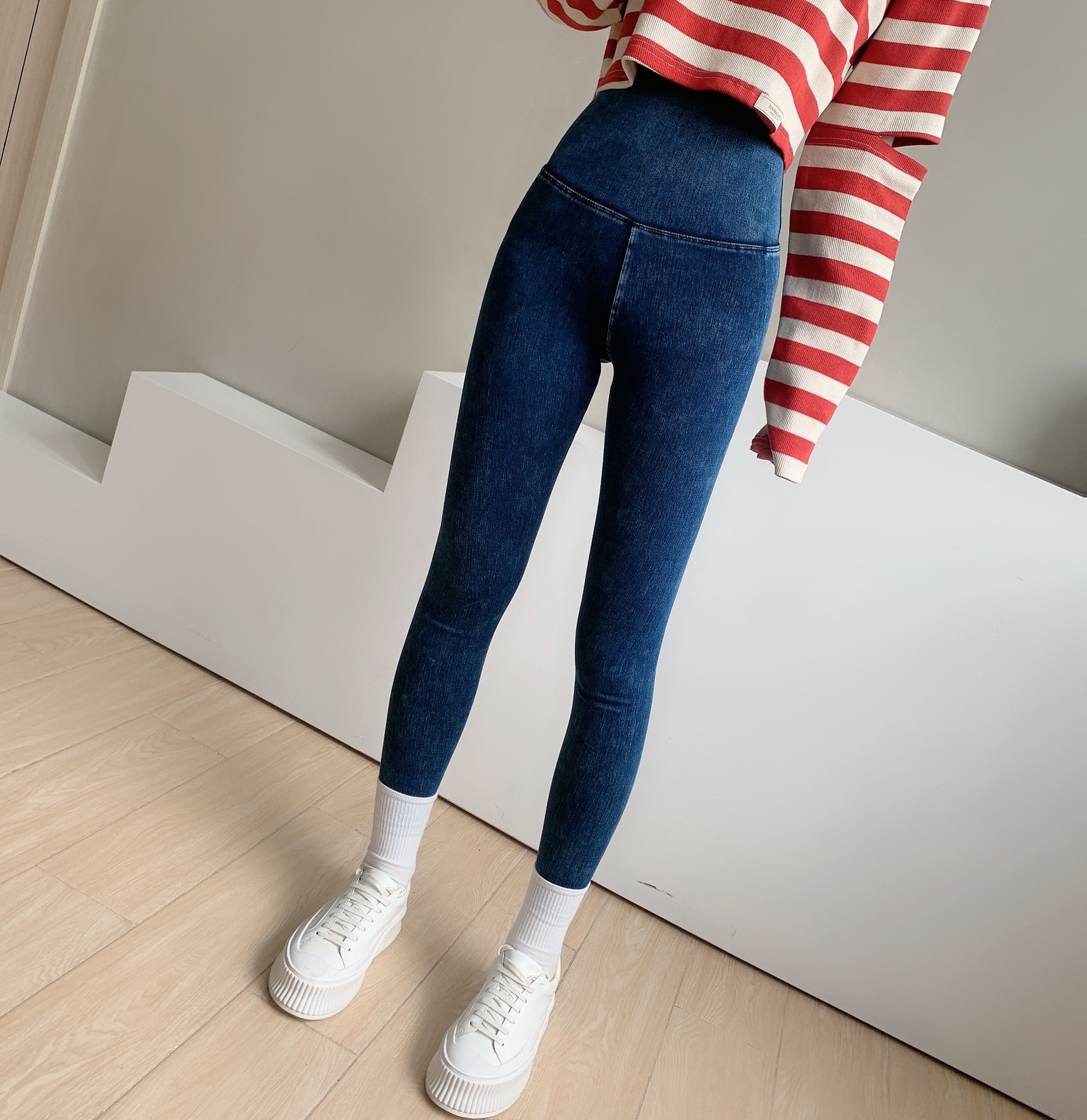 网红卡卡同款芭比牛仔裤高腰收腹提臀塑性瘦腿小脚裤外穿打底裤女