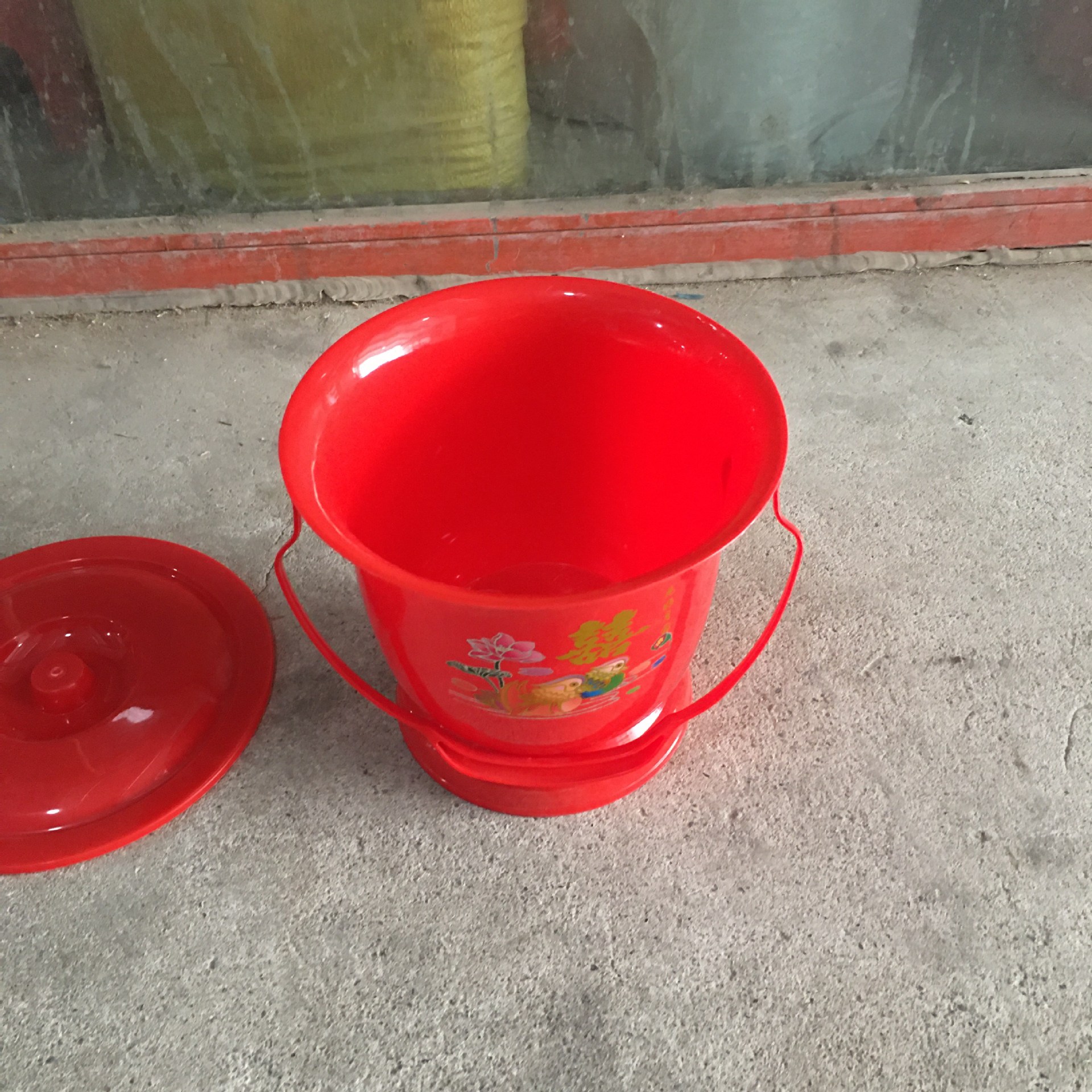 24厘米塑料痰盂手提桶手提痰盂痰盂子小尿桶婚庆桶