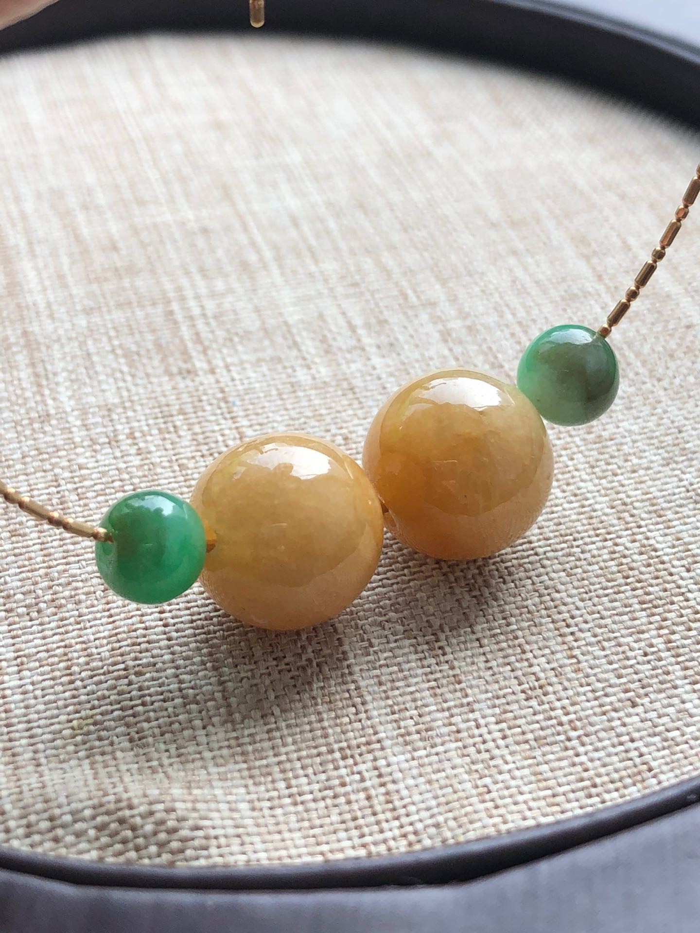 吉祥苑缅甸翡翠a货冰糯黄翡大珠 阳绿双彩珠子特色天然玉石串珠