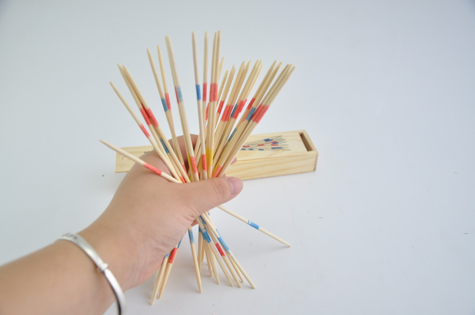 批发供应 经典益智游戏挑棍 成人益智玩具多人游戏撒棒31根游戏棒