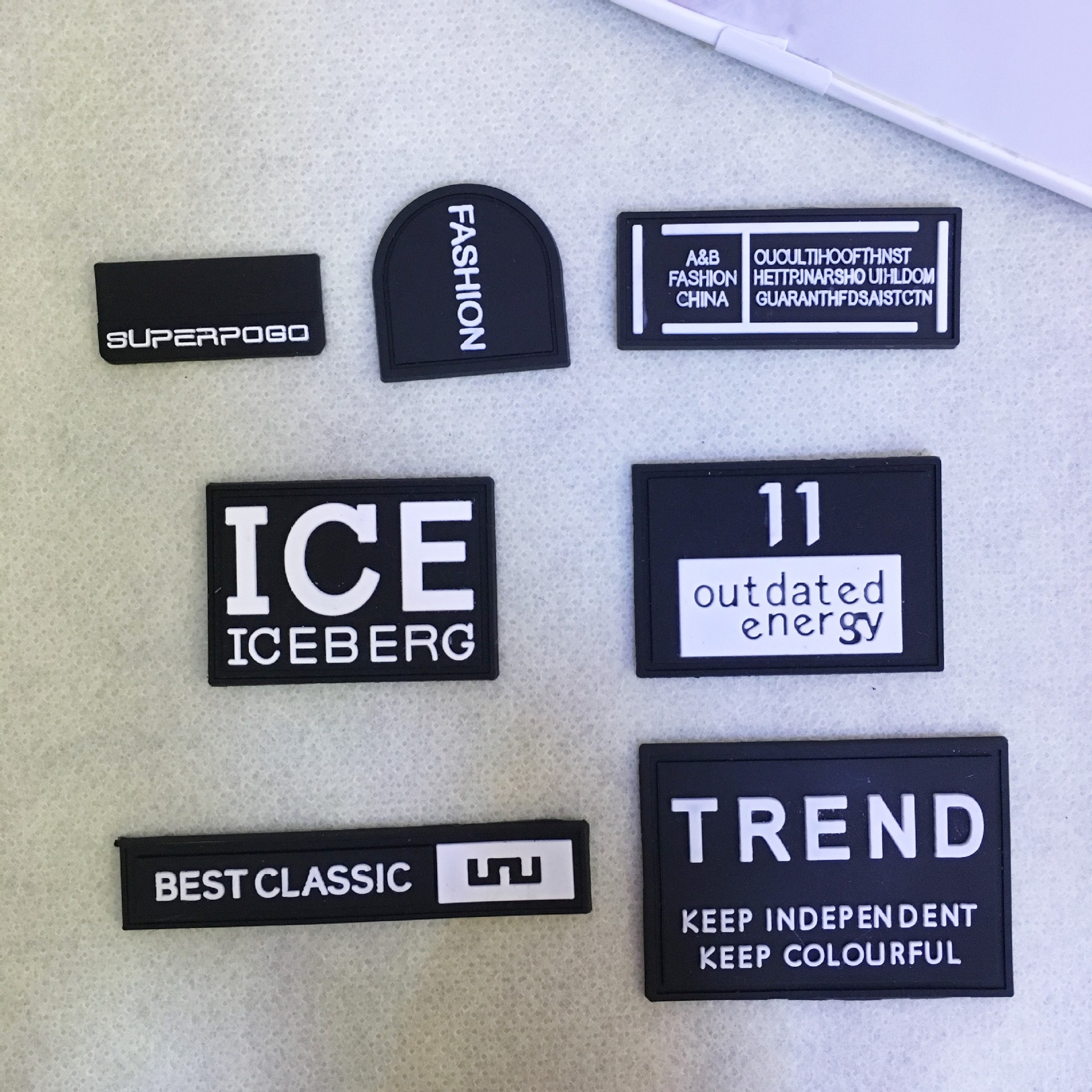 定做pvc软胶皮标批发橡胶标现货滴塑标补丁贴硅胶章五金皮牌布贴