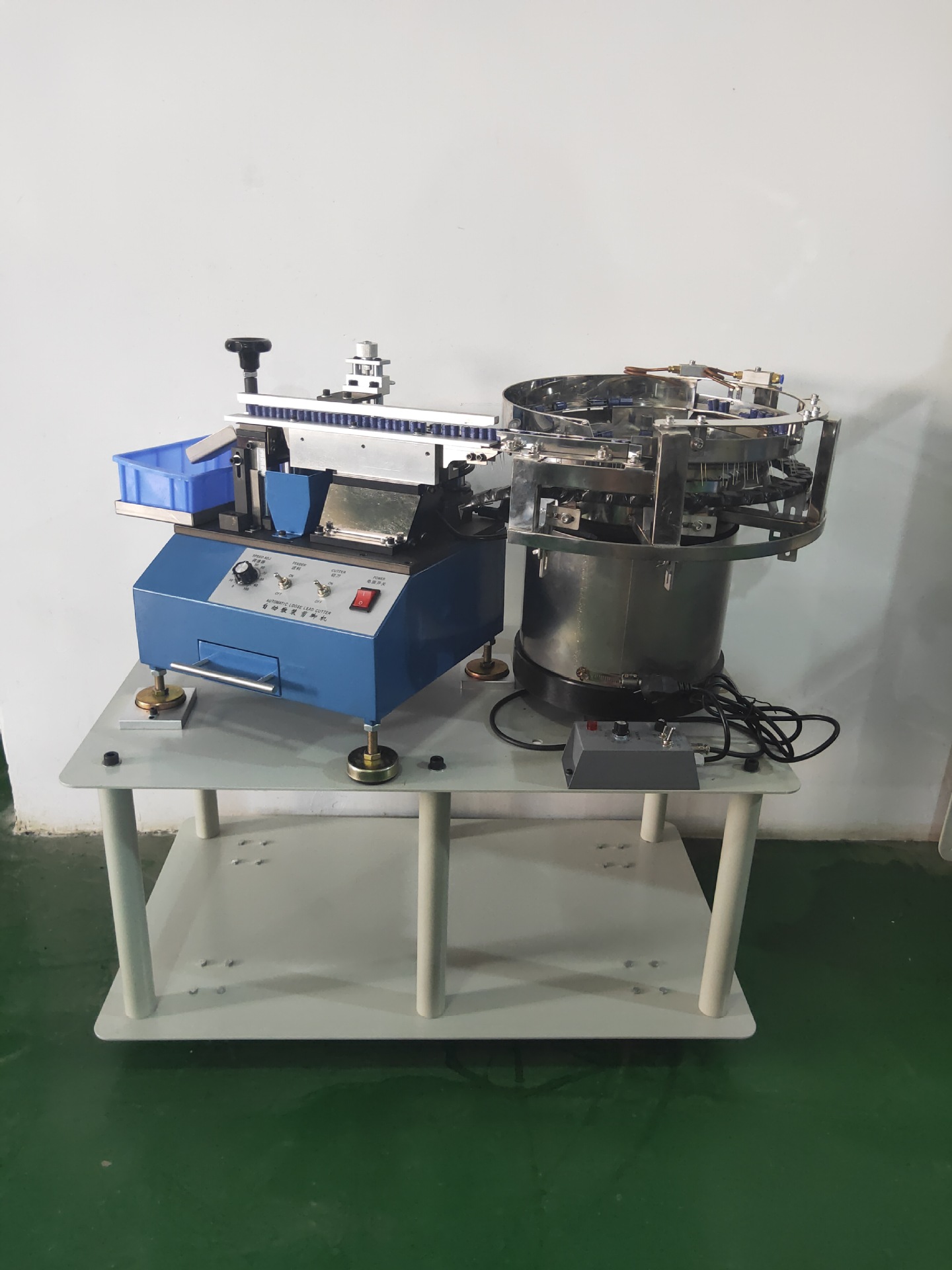 供应全自动散装电容剪脚机/厂家特价电容剪脚机