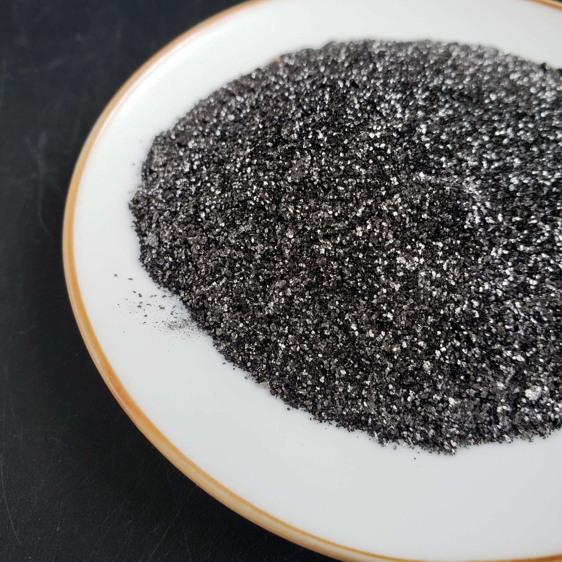 厂家供应鳞片石墨铸造涂料用鳞片石墨粉含碳量高土状石墨