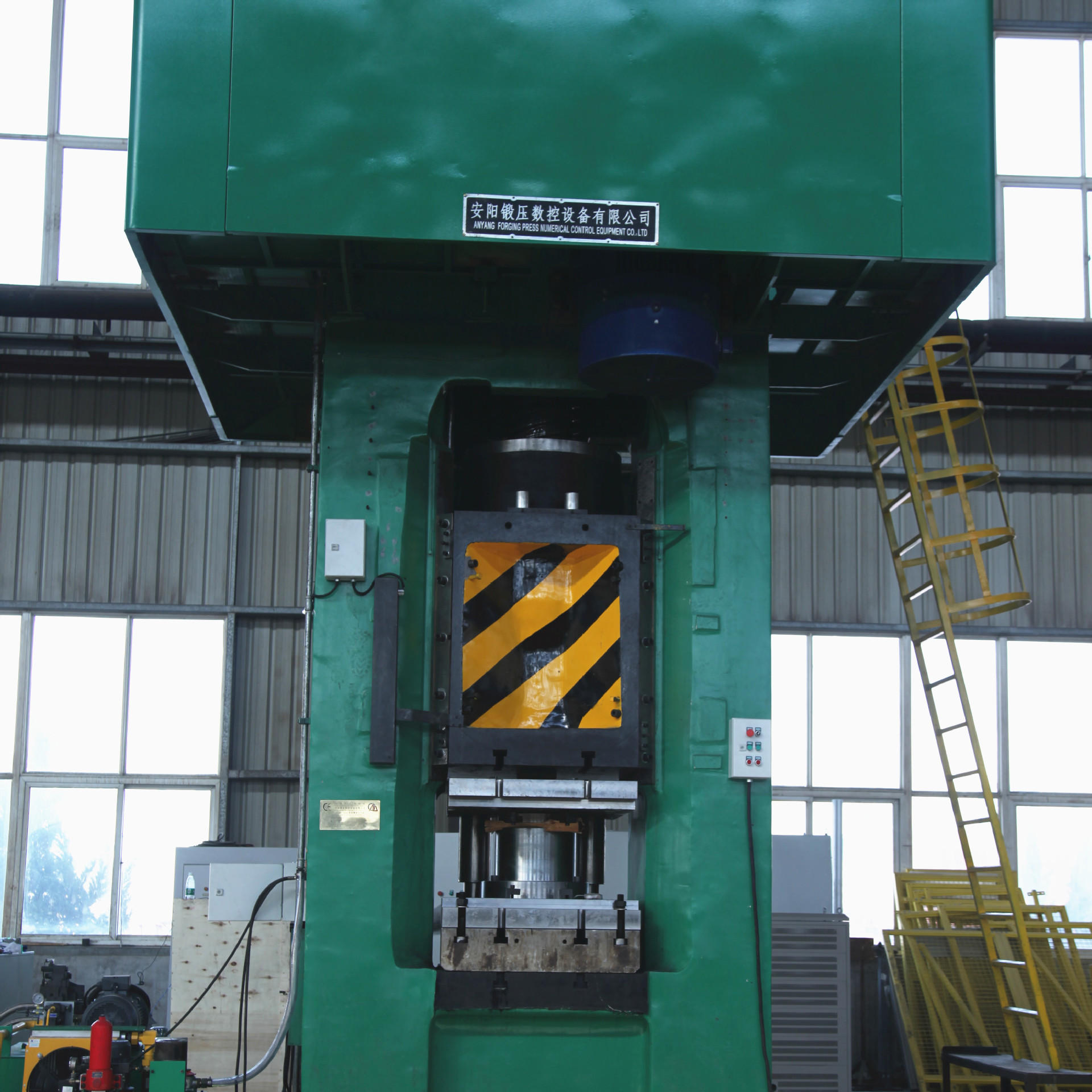 1000吨精密锻造压力机电动机械螺旋压力机齿轮锻造设备