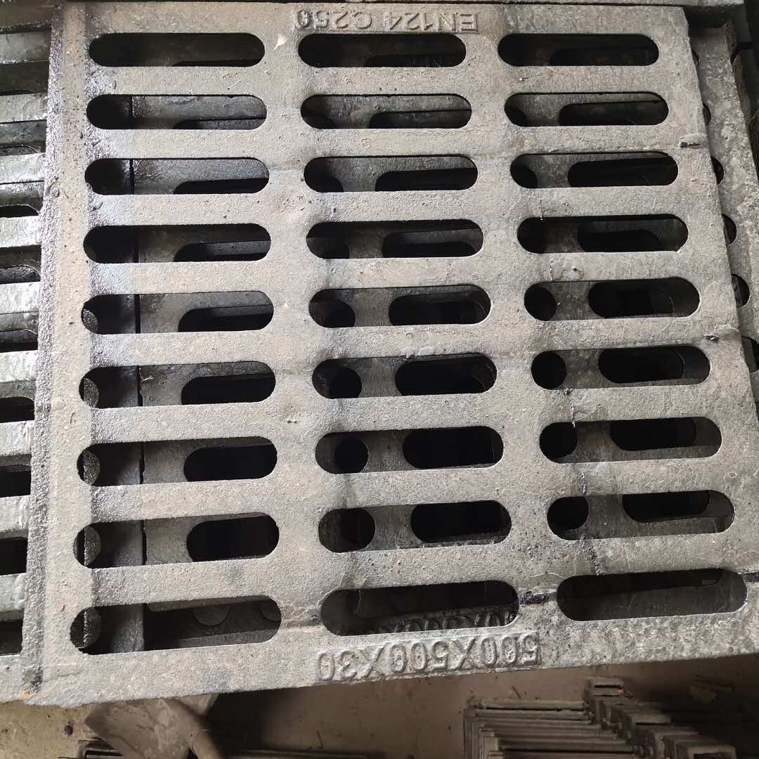 现货速发排水沟盖板球墨铸铁水沟承重漏水格栅板雨水井盖铸铁篦子