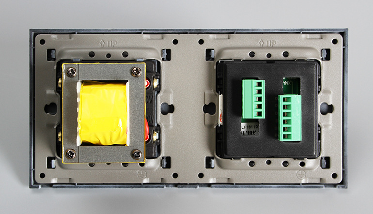 酒店公寓浴室洗手间连体开关插座面板 弱电干接点开关 剃须刀插座