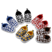 婴儿鞋3-15个月舒适休闲英伦格仔鞋软底防滑婴儿鞋宝宝鞋学步鞋