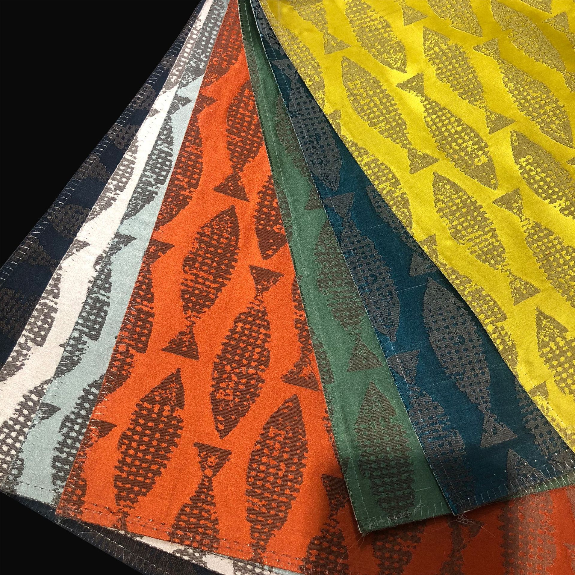 轻奢高精密沙发布料窗帘布高精密提花布靠垫抱枕窗帘面料精细提花