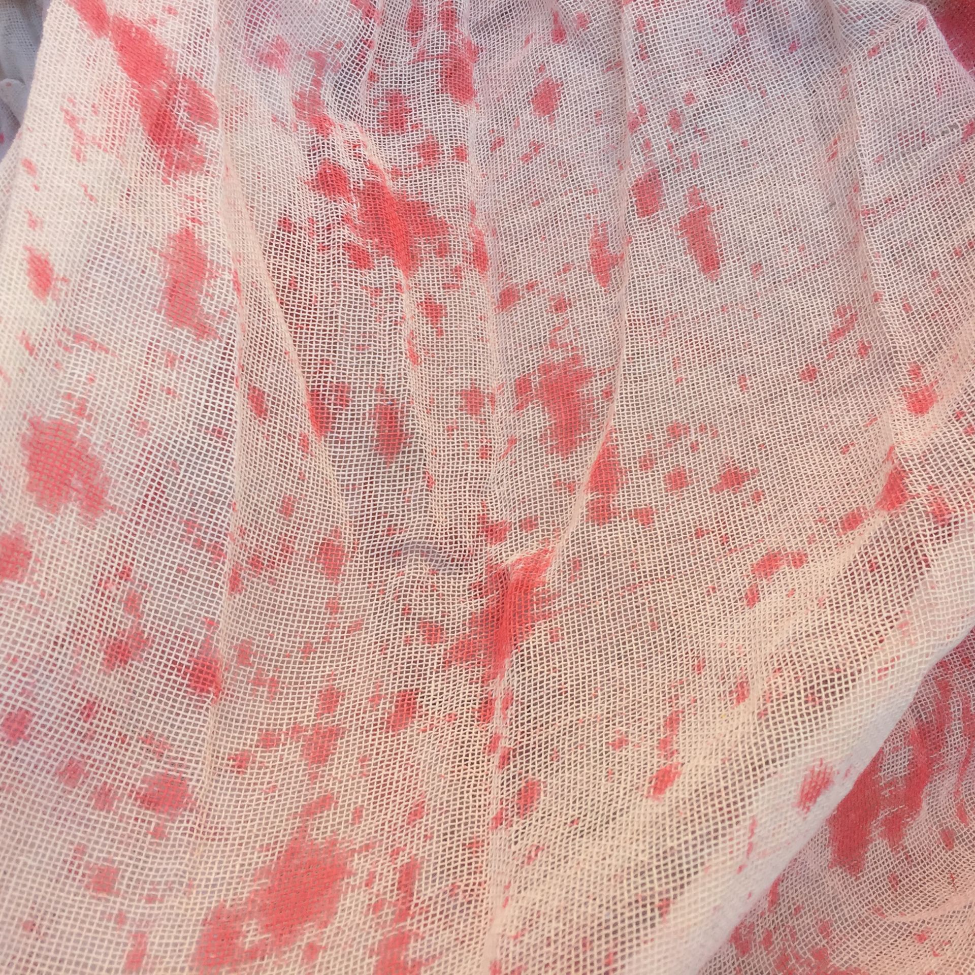 厂家批发万圣节纱布 鬼节装饰恐怖气氛染色纱布 布置道具黑纱布