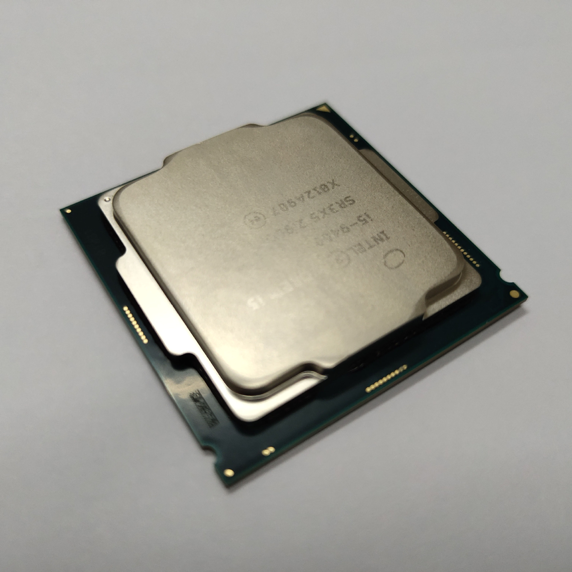 全新正品i5-9400散片cpu六核台式机电脑九代处理器带核显2.9g主频