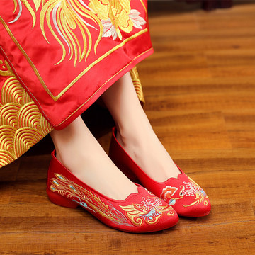 老北京布鞋女新娘流苏民族风绣花鞋女士秀禾鞋内增高圆头休闲婚鞋