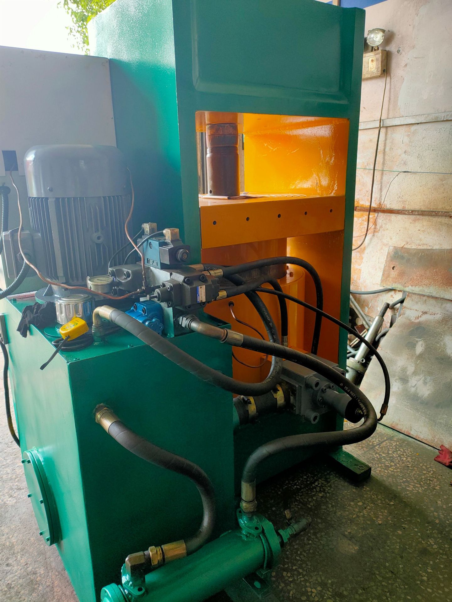 500吨二手框架油压机液压机拼图机 五金模具冲压挤压压力机