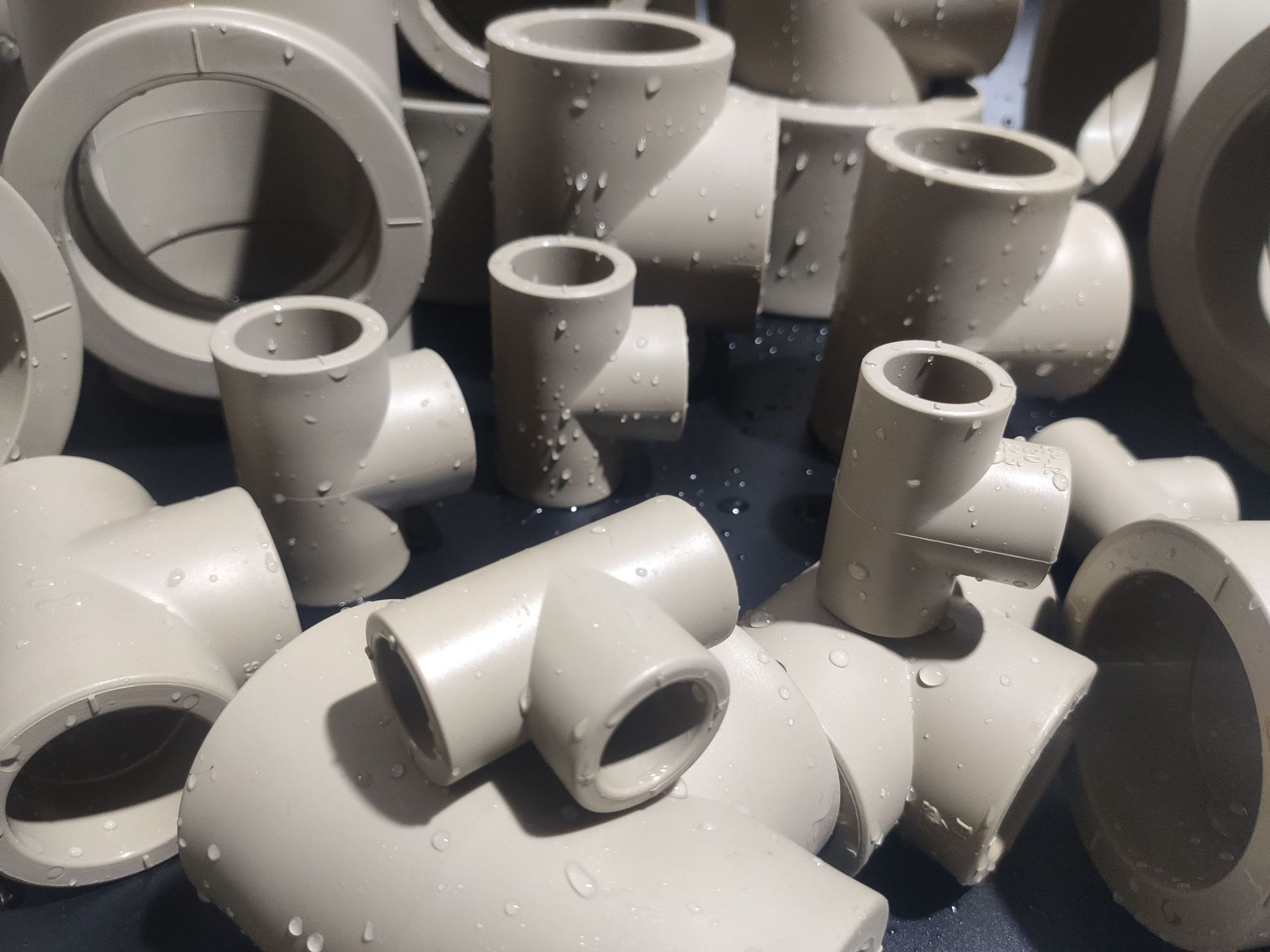 厂家供应ppr给水三通全塑等径三通饮水管件配件定制批发