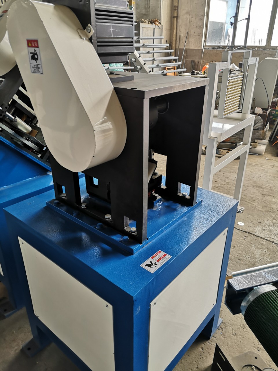 纸平板切断系统纸护角切断机