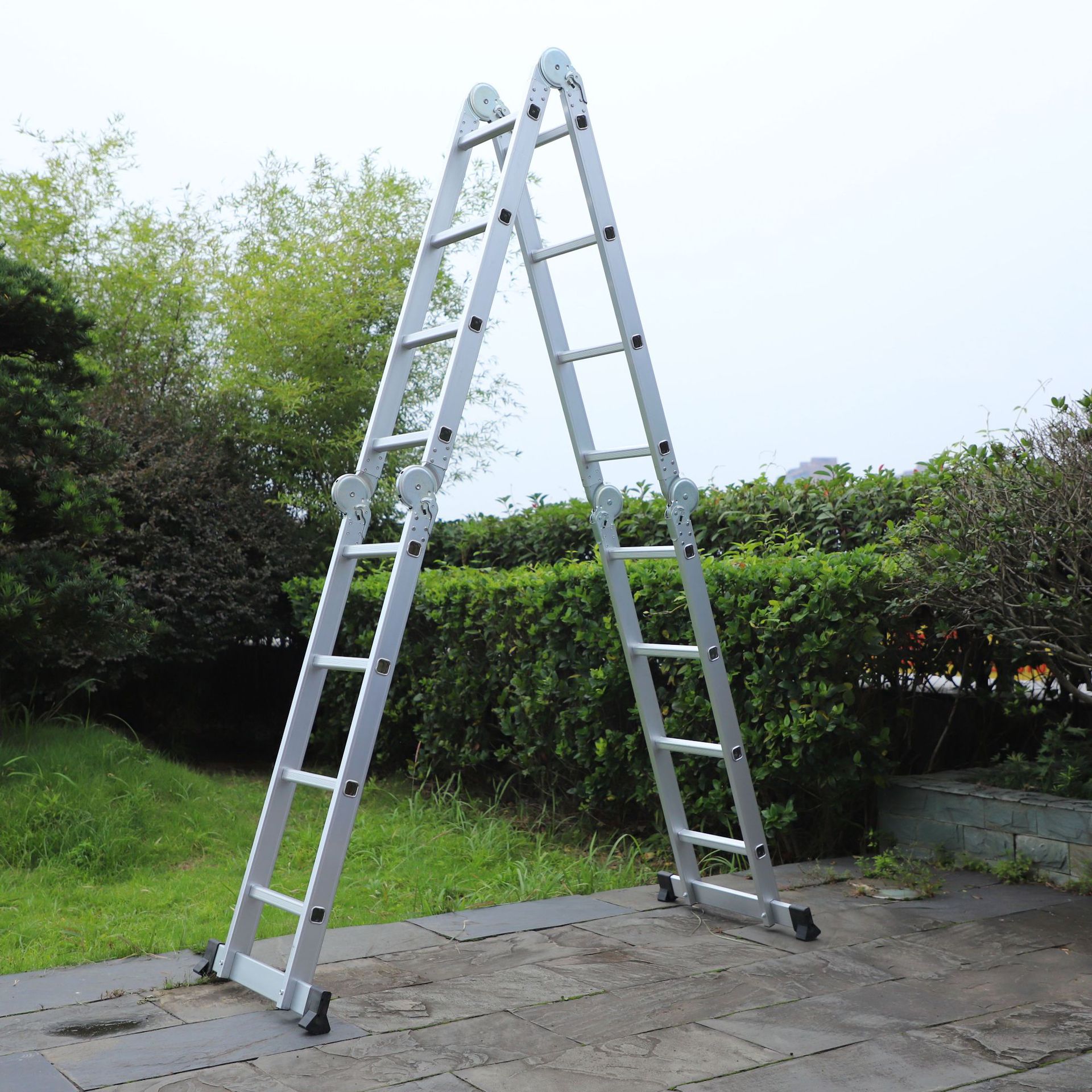 多功能铝合金折叠人字铝梯家用四折伸缩直梯双侧直关节梯子批发