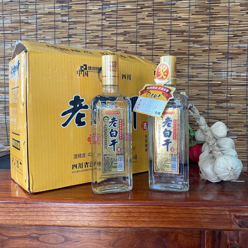 四川泸州老白干浓香型红高粱酒42度450ml光瓶简装白酒