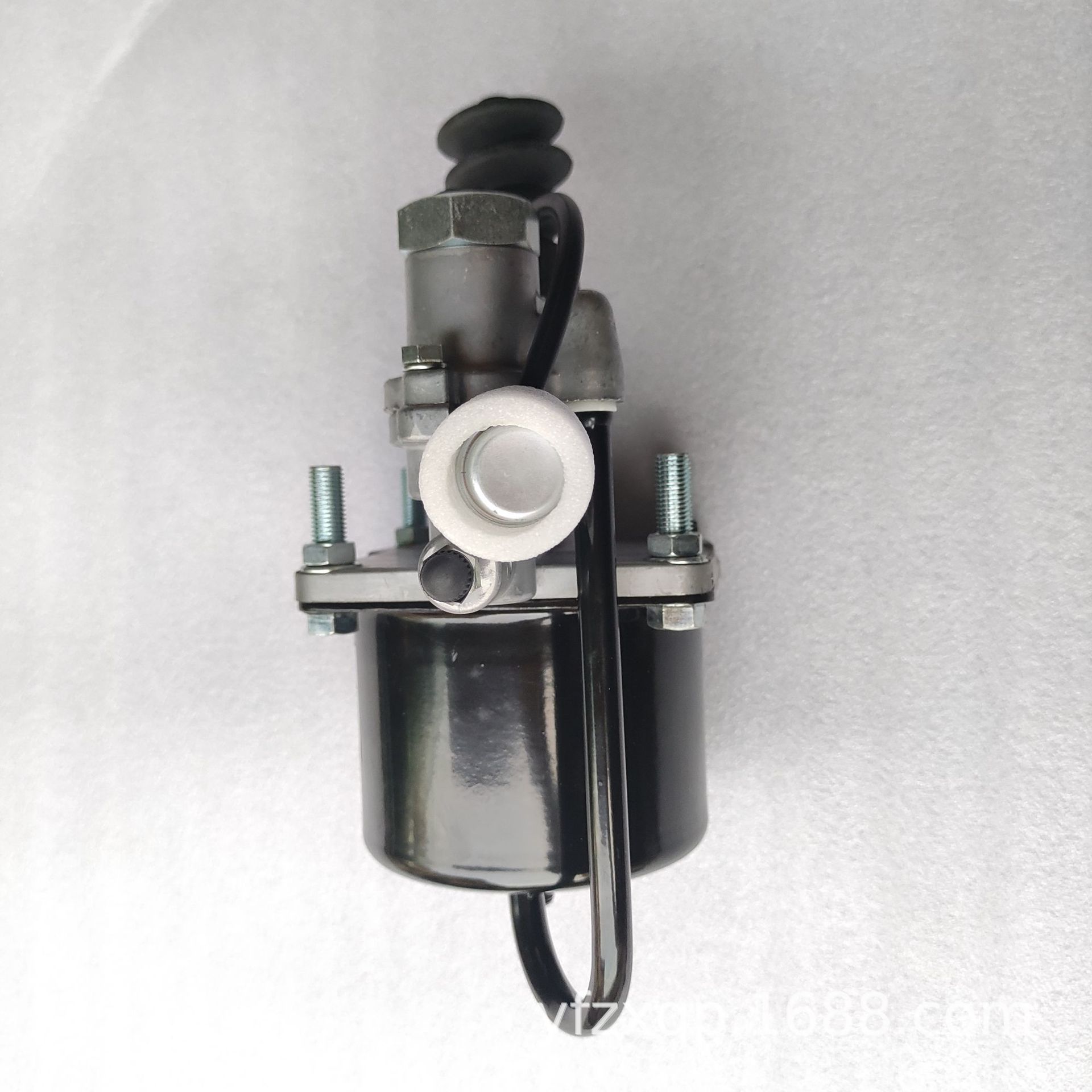 五十铃6wf1离合器分泵 105mm 1-3180466-0 日本正厂 isuzu 总泵